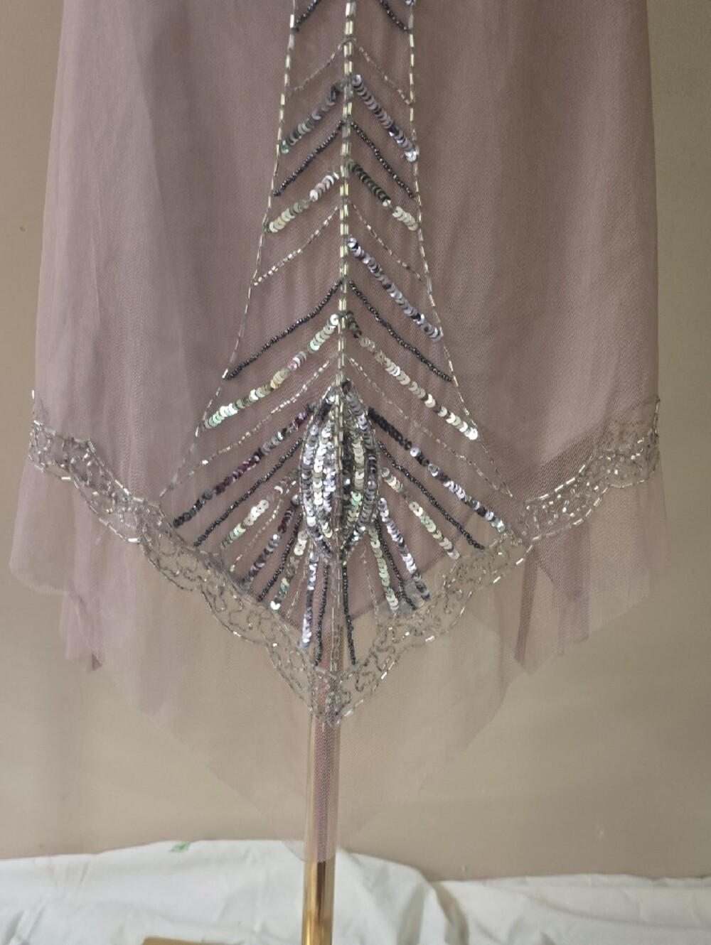 Wet Seal Mauve Asymmetrical Sequin Hem Skirt - Picture 11 of 12